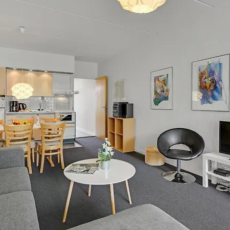 Stunning In Apartamento Fåborg